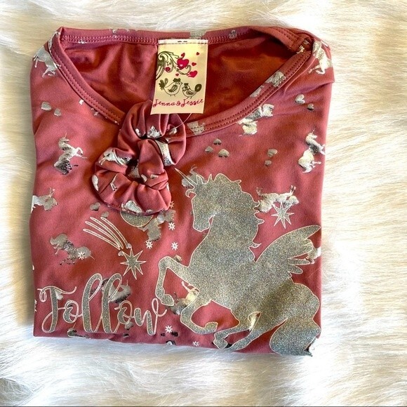 Lily Bleu Jenna & Jessie girls tie front top with scrunchie. - Picture 6 of 8